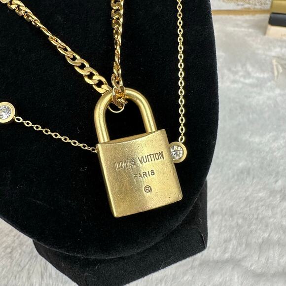 Louis Vuitton Vintage Lock #208 Pendant on chains for Necklace Great gift! - Picture 3 of 6